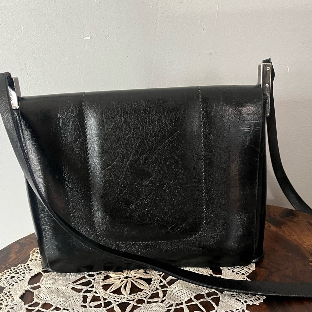 Francesco biasia leather crossbody